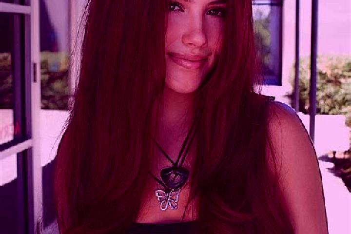 Chloe, 35, a auburn brown-eyed indian companion based in Altuf yevskiy. Offering OWO, Duos, Tantra. Available for incall and outcall, day and evening dates.