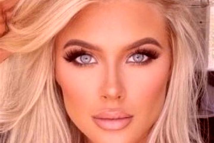 Chloe, 35, a platinum blonde amber-eyed middle eastern companion based in Galewice. Offering Girlfriend Experience, Duos, 69, Striptease. Available for incal...