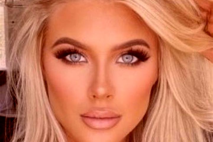 Chloe, 35, a platinum blonde grey-eyed ebony companion based in Daurala. Offering 69, Striptease, Girlfriend Experience. Available for incall and outcall, da...