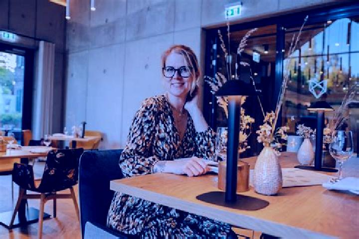 Chloe, 35 — Escort in Baesweiler, Germany