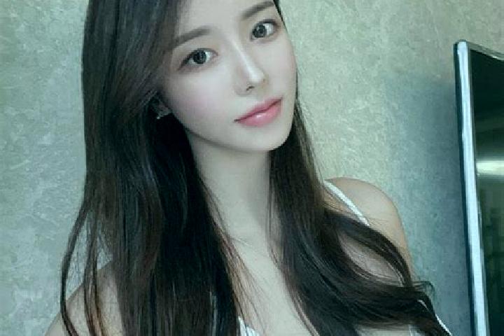 Chloe, 35 — Escort in Baohedi, China