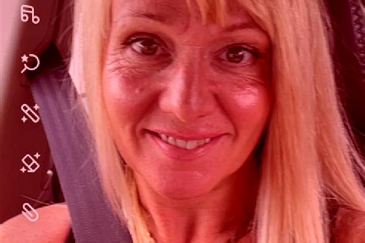 Chloe, 35 — Escort in Corry, United States