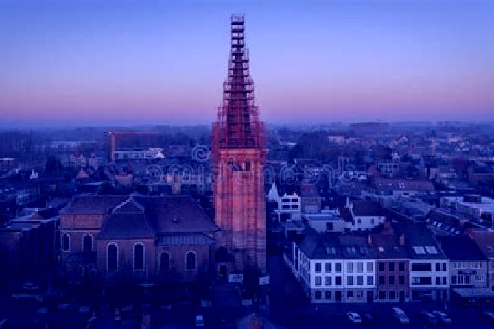 Chloe, 35 — Escort in Diepenbeek, Belgium