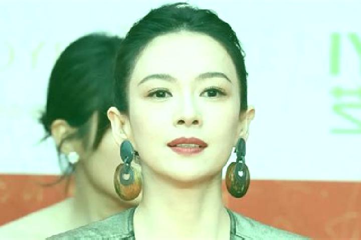 Chloe, 35 — Escort in Peishi, China