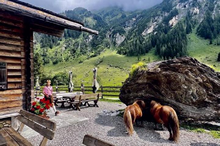 Chloe, 35 — Escort in Rauris, Austria