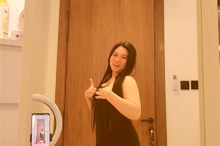 Chloe, 35 — Escort in Timbang, Indonesia