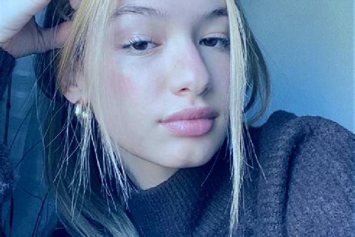 Chloe, 36, a blonde brown-eyed asian companion based in Marchtrenk. Offering Overnight, Fetish, OWO. Available for incall and outcall, day and evening dates.