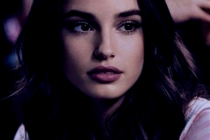 Chloe, 36, a brunette brown-eyed ebony companion based in Las Palmeras. Offering OWO, Massage, Domination, BDSM, Girlfriend Experience. Available for incall ...