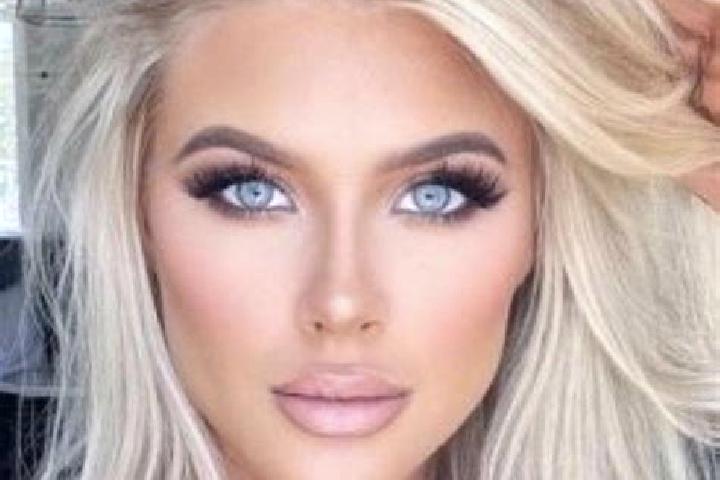 Chloe, 36, a platinum blonde amber-eyed mixed companion based in Frolois. Offering Dinner Date, Domination, Couples, Striptease. Available for incall and out...