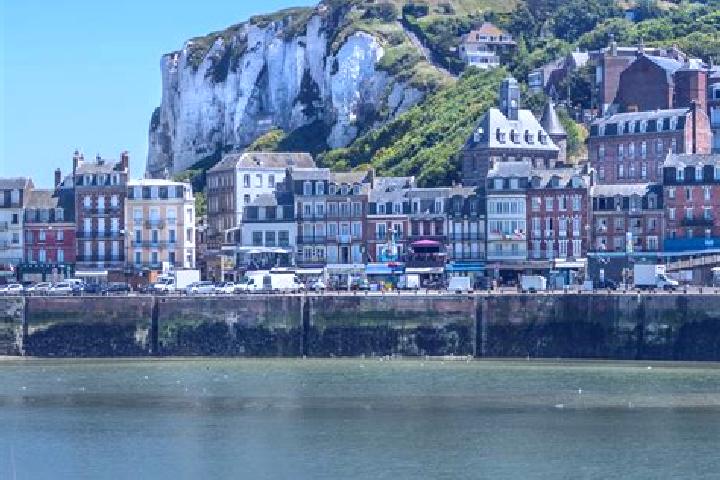 Chloe, 36 — Escort in Le Treport, France