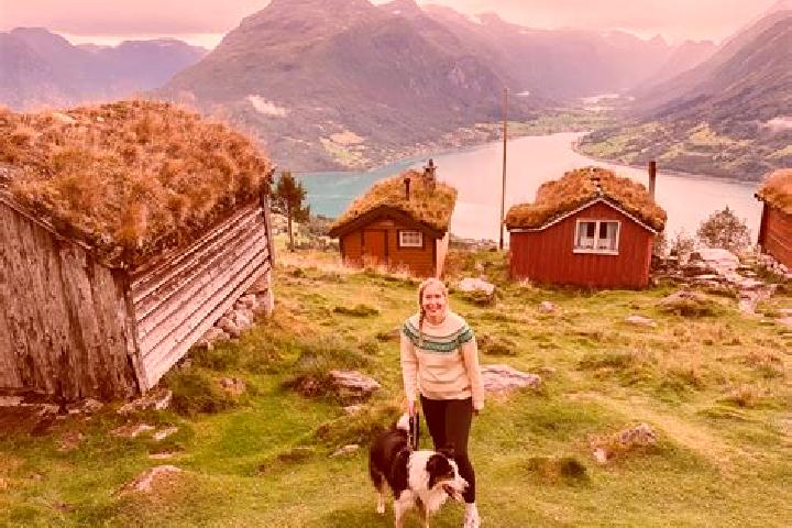 Chloe, 36 — Escort in Rypefjord, Norway