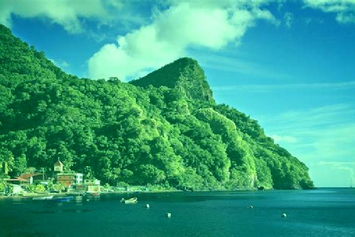 Chloe, 36 — Escort in Soufriere, Dominica