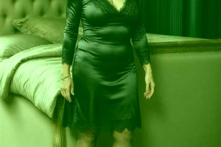 Chloe, 36 — Escort in Weiten-Gesaess, Germany