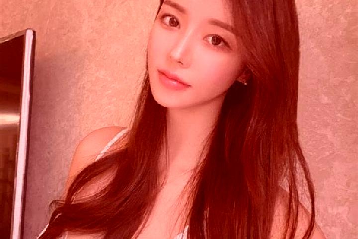 Chloe, 36 — Escort in Youfeng, China