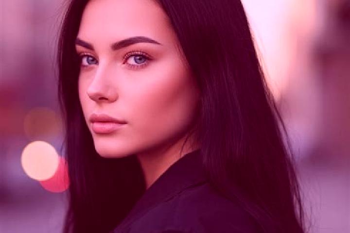 Chloe, 37, a auburn blue-eyed latina companion based in Melrose. Offering Deep French Kissing, Dinner Date, CIM, Prostate Massage. Available for incall and o...