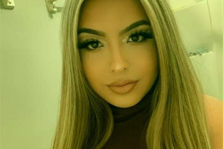 Chloe, 37, a blonde brown-eyed latina companion based in Jvara. Offering Roleplay, Dinner Date, Party Girl, Domination. Available for incall and outcall, day...
