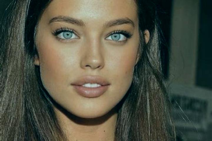 Chloe, 37, a brunette blue-eyed mediterranean companion based in Alto Alegre do Maranhao. Offering Party Girl, Erotic Massage, Girlfriend Experience, Overnig...