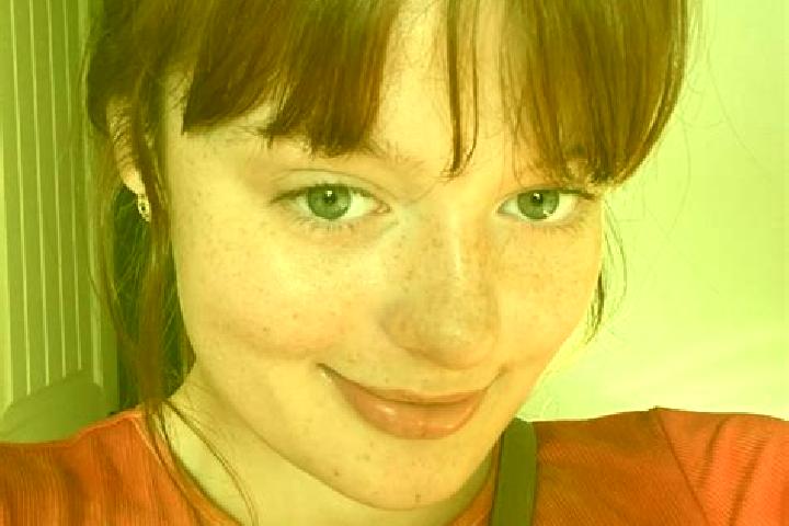 Chloe, 37, a red brown-eyed indian companion based in Greenport West. Offering 69, Erotic Massage, Striptease. Available for incall and outcall, day and even...