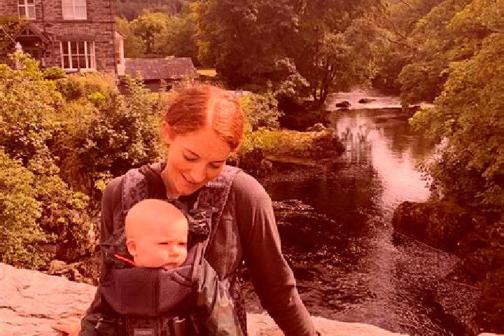 Chloe, 37 — Escort in Betws, United Kingdom