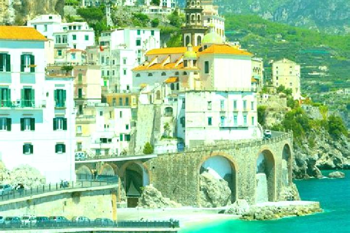Chloe, 37 — Escort in Cava d Aliga, Italy