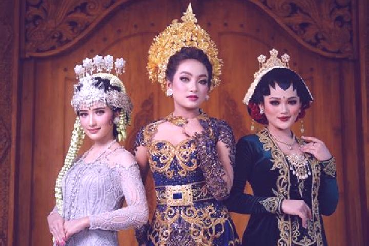 Chloe, 37 — Escort in Cua, Indonesia