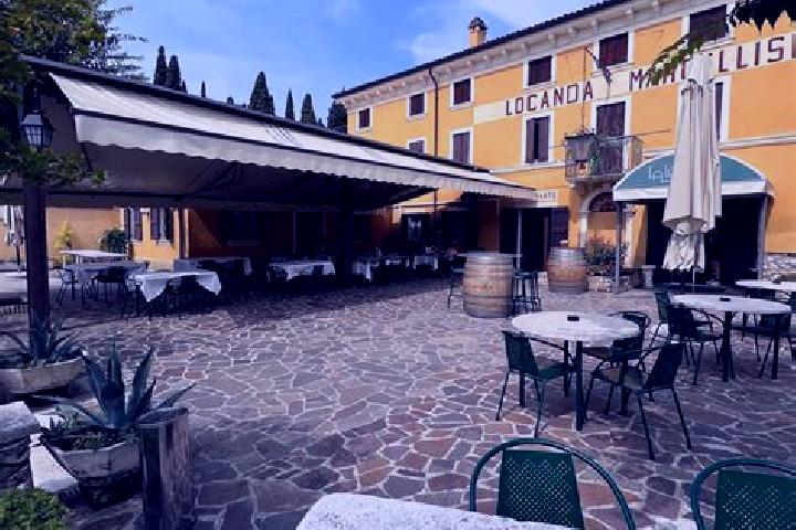 Chloe, 37 — Escort in Isola Rizza, Italy