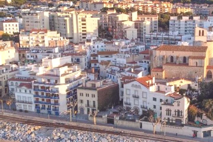 Chloe, 37 — Escort in Sant Pol de Mar, Spain