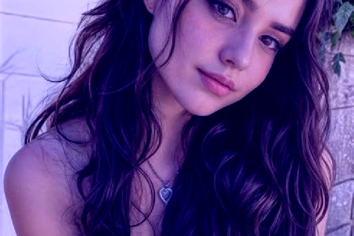 Chloe, 38, a auburn amber-eyed middle eastern companion based in Tuerkmengala. Offering Travel Companion, Erotic Massage, A-Level. Available for incall and o...