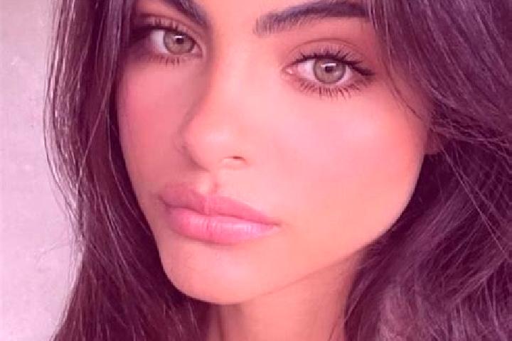 Chloe, 38, a brunette green-eyed caucasian companion based in Divnomorskoye. Offering Erotic Massage, Duos, Travel Companion. Available for incall and outcal...