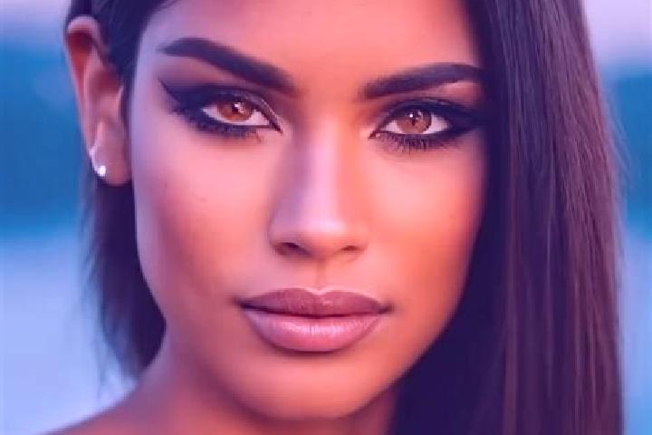 Chloe, 38, a red dark-eyed latina companion based in Feijenoord. Offering 69, GFE, Travel Companion, Party Girl. Available for incall and outcall, overnight ...