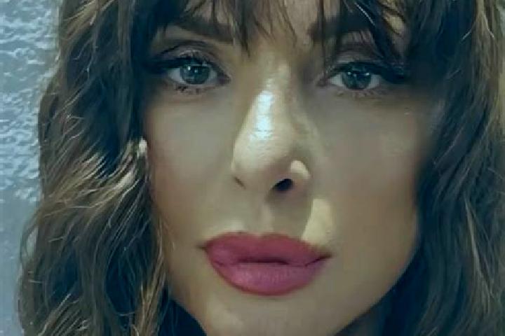 Chloe, 38 — Escort in Chrysiida, Greece