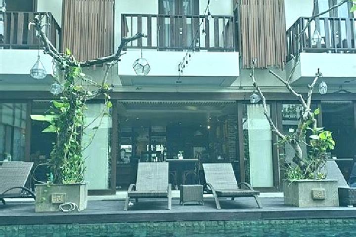 Chloe, 38 — Escort in Dalung, Indonesia