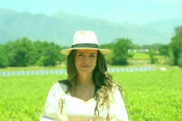Chloe, 38 — Escort in Franschhoek, South Africa