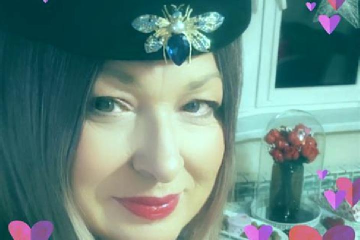 Chloe, 38 — Escort in Radomysl, Poland
