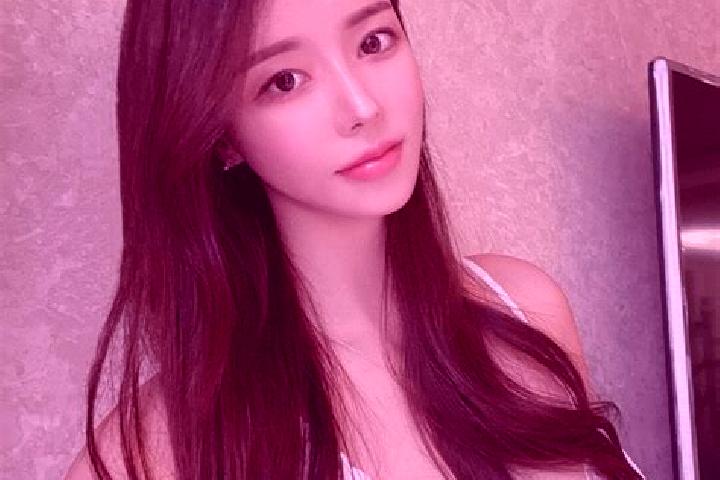 Chloe, 38 — Escort in Shewopo, China