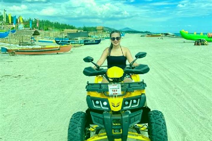 Chloe, 38 — Escort in Talipapa, Philippines
