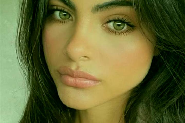 Chloe, 39, a black hazel-eyed european companion based in Binfield. Offering OWO, Tantra, BDSM. Available for incall and outcall, overnight bookings available.