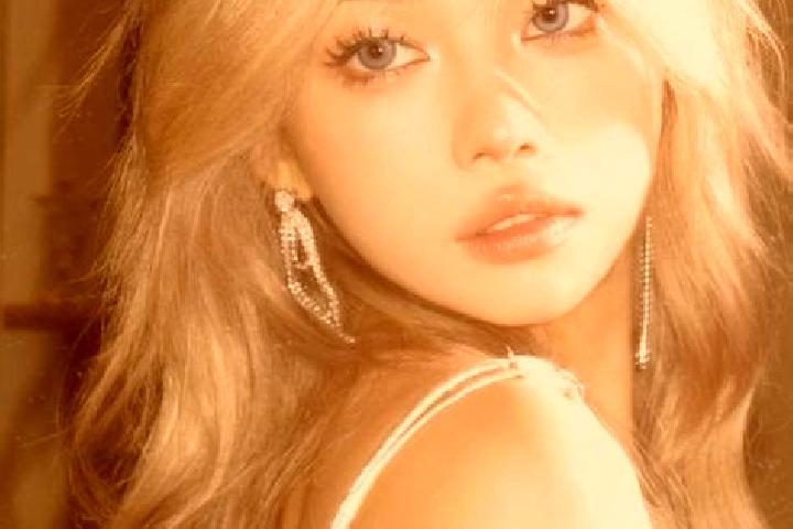 Chloe, 39, a blonde blue-eyed asian companion based in Nanhera. Offering Roleplay, Erotic Massage, A-Level. Available for incall and outcall, day and evening...