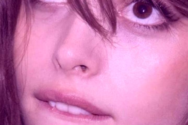 Chloe, 39, a chestnut dark-eyed caucasian companion based in Mariara. Offering Erotic Massage, OWO, Party Girl, Couples. Available for incall and outcall, ov...