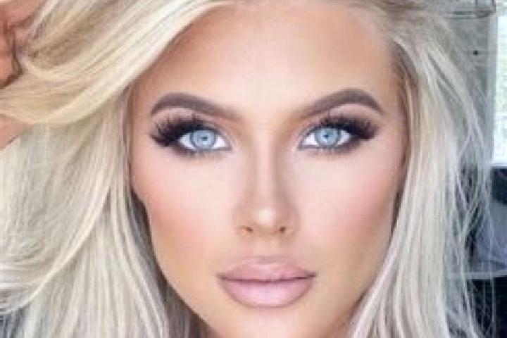 Chloe, 39, a platinum blonde brown-eyed latina companion based in Tejucuoca. Offering GFE, Erotic Massage, OWO, Party Girl. Available for incall and outcall,...