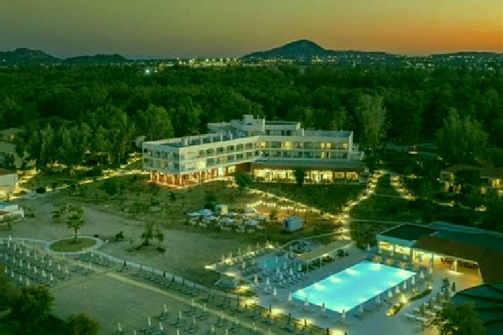 Chloe, 39 — Escort in Ano Yerakarion, Greece