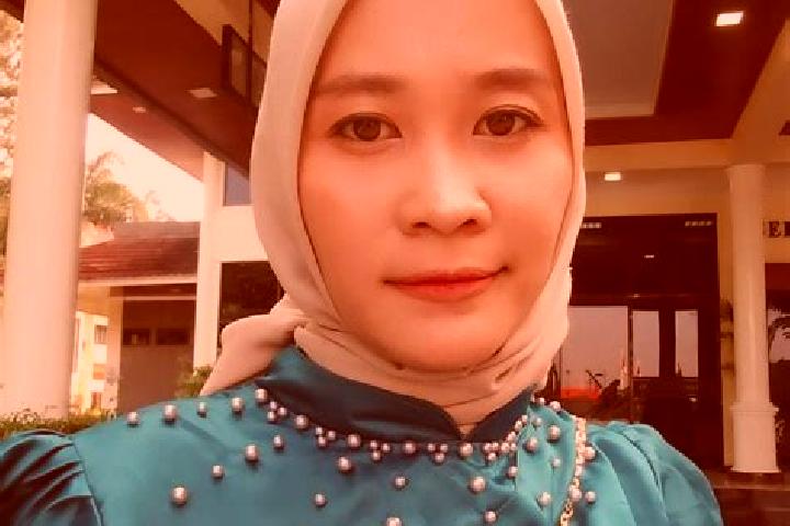 Chloe, 39 — Escort in Deket Wetan, Indonesia