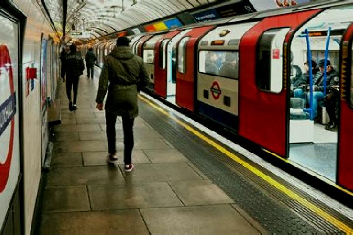 Chloe, 39 — Escort in Kensal Green, United Kingdom