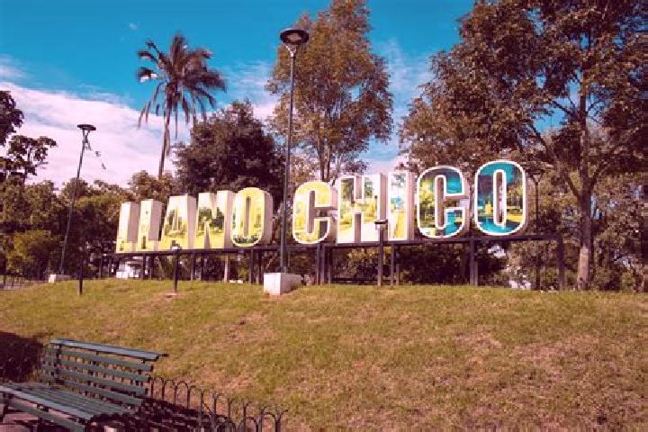 Chloe, 39 — Escort in Llano Chico, Ecuador