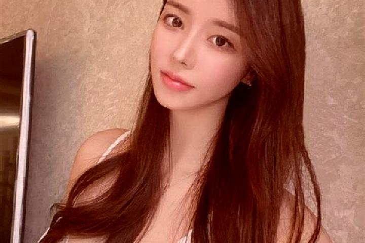 Chloe, 39 — Escort in Luoting, China