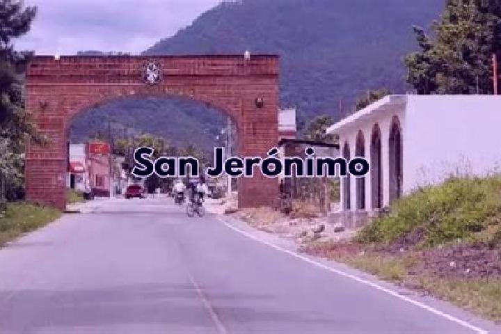 Chloe, 39 — Escort in Mesas de San Jeronimo, Mexico
