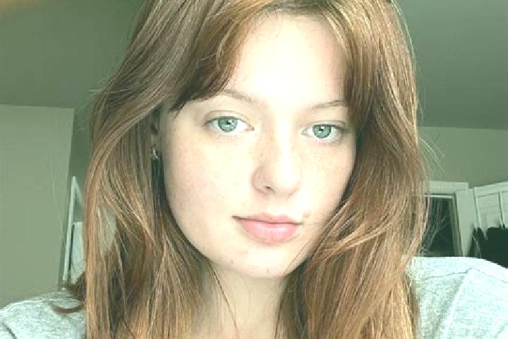 Clara, 20, a auburn grey-eyed european companion based in Royal Palm Beach. Offering Prostate Massage, GFE, Girlfriend Experience. Available for incall and o...