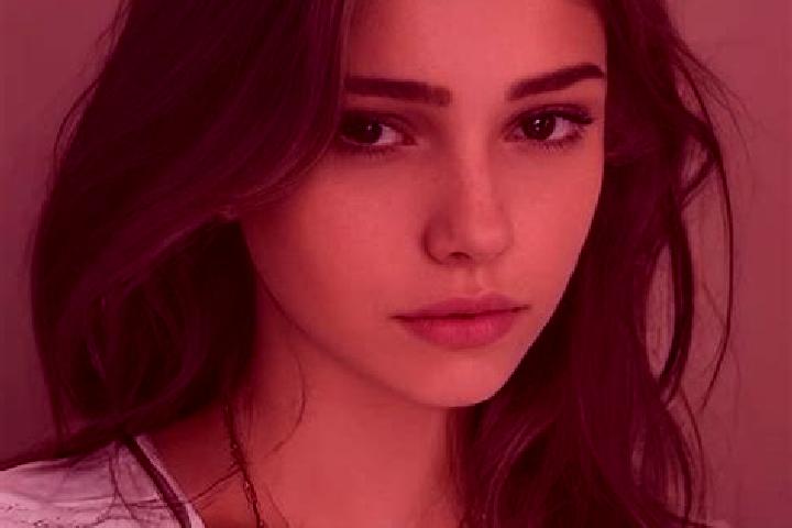 Clara, 20, a auburn hazel-eyed slavic companion based in Itamonte. Offering Duos, Dinner Date, GFE. Available for incall and outcall, overnight bookings avai...