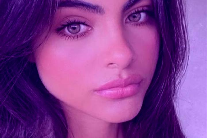 Clara, 20, a brunette grey-eyed indian companion based in Jauldes. Offering Deep French Kissing, Fetish, BDSM. Available for incall and outcall, day and even...