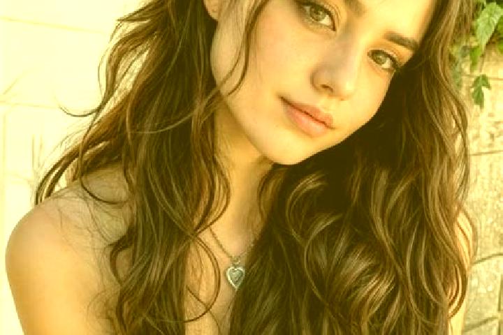 Clara, 20, a brunette hazel-eyed indian companion based in Porte Saint-Denis. Offering Girlfriend Experience, Party Girl, OWO, BDSM. Available for incall and...
